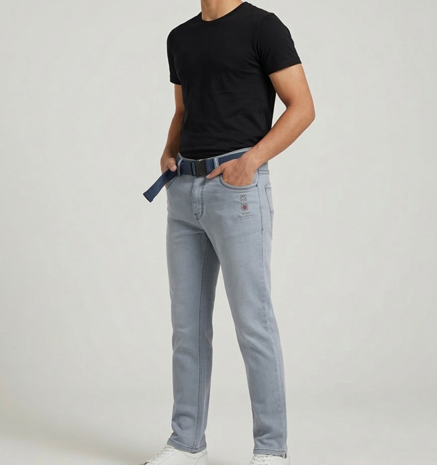 Slim-Straight Light Wash Jeans (SIZE- 38)