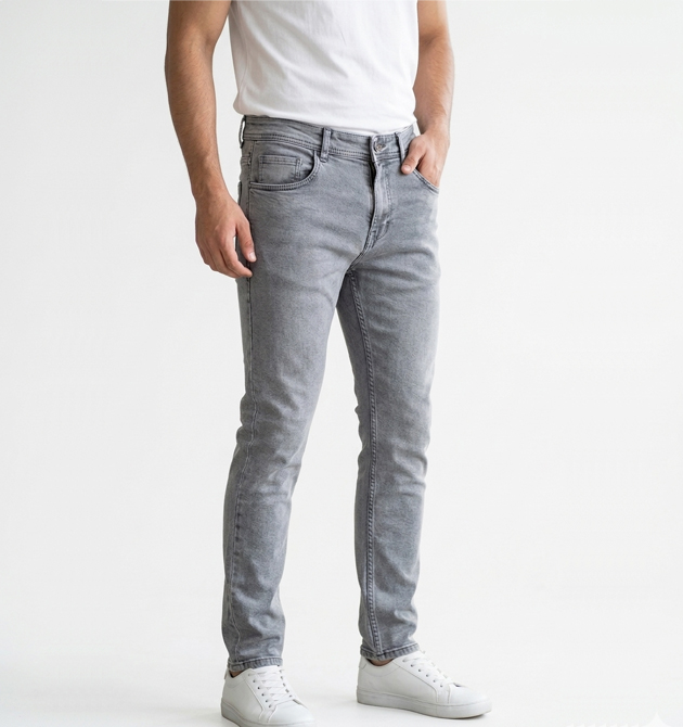 Men’s Slim-Fit Essential Denim (SIZE - 34)